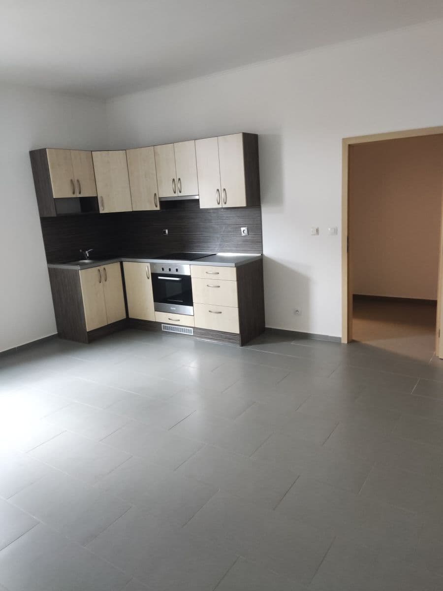 Pronájem bytu 1+kk 33 m², Pavlovská, Mikulov, Jihomoravský kraj Pronájem bytu 1+kk 33 m², Pavlovská, Mikulov, Jihomoravský kraj