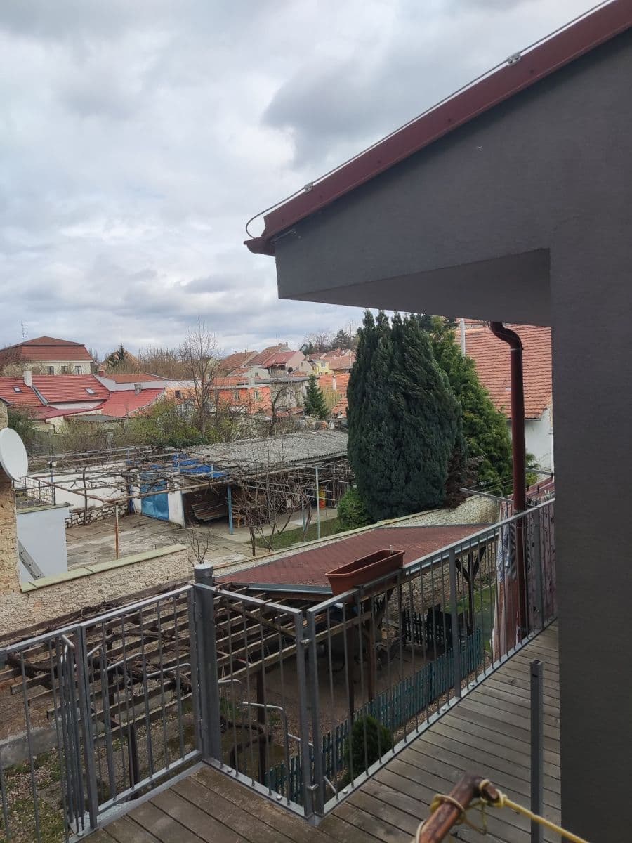 Pronájem bytu 1+kk 33 m², Pavlovská, Mikulov, Jihomoravský kraj Pronájem bytu 1+kk 33 m², Pavlovská, Mikulov, Jihomoravský kraj