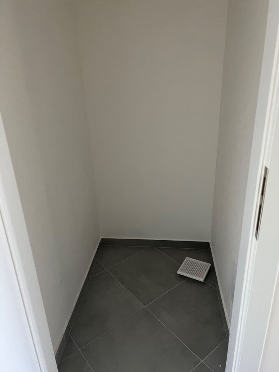 Pronájem bytu 3+kk 76 m², Jankovcova, Praha, Praha Pronájem bytu 3+kk 76 m², Jankovcova, Praha, Praha