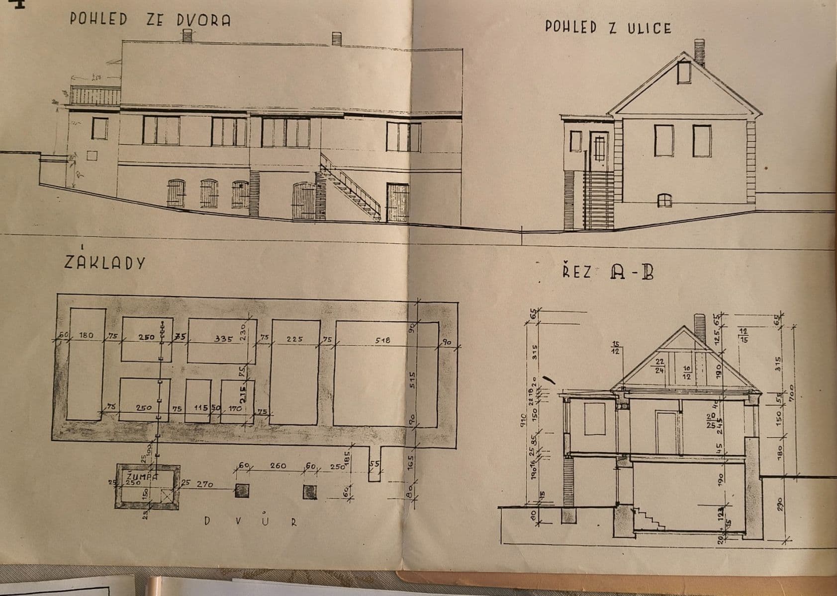 Prodej domu 120 m², pozemek 837 m², Malíkovice, Středočeský kraj Prodej domu 120 m², pozemek 837 m², Malíkovice, Středočeský kraj