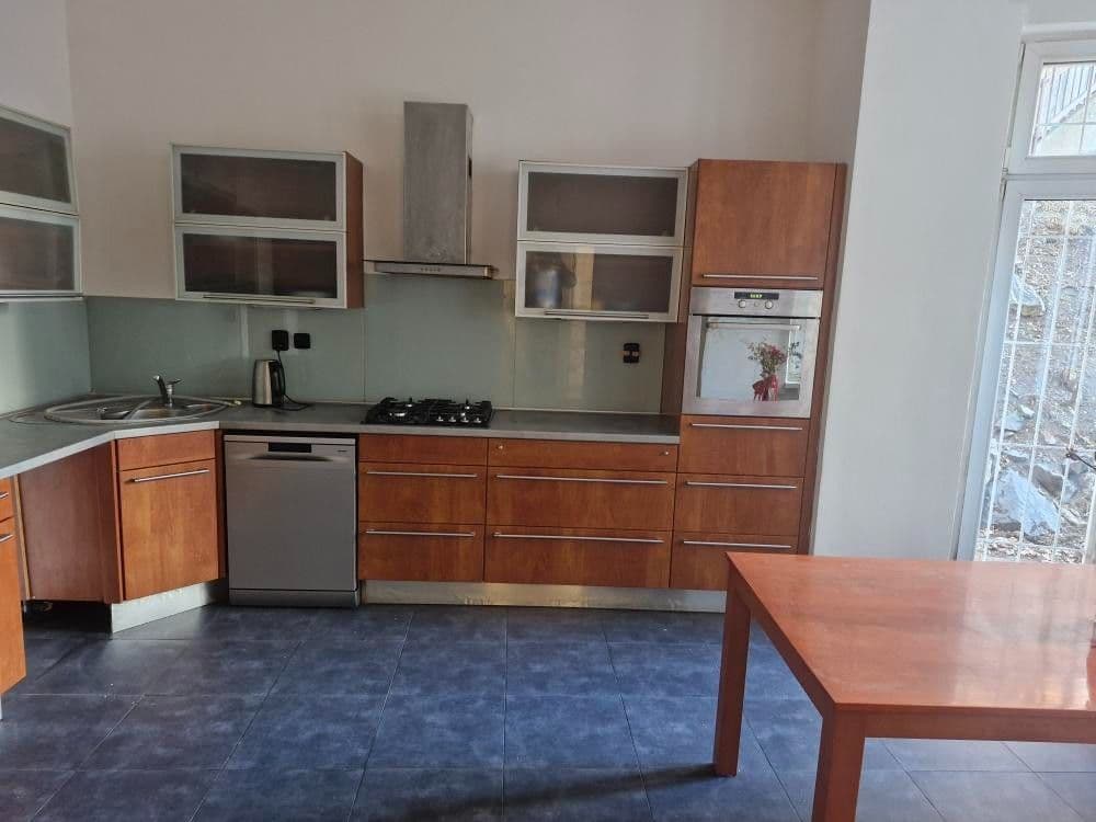 Pronájem bytu 3+1 96 m², Plzeňská, Praha, Praha Pronájem bytu 3+1 96 m², Plzeňská, Praha, Praha