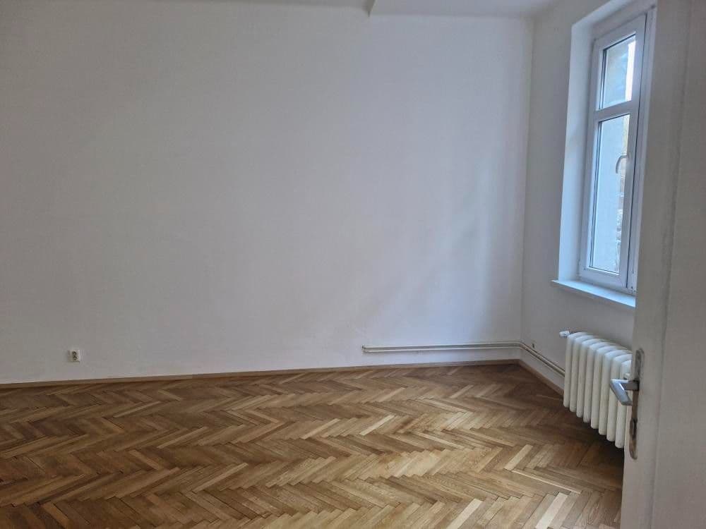 Pronájem bytu 3+1 96 m², Plzeňská, Praha, Praha Pronájem bytu 3+1 96 m², Plzeňská, Praha, Praha