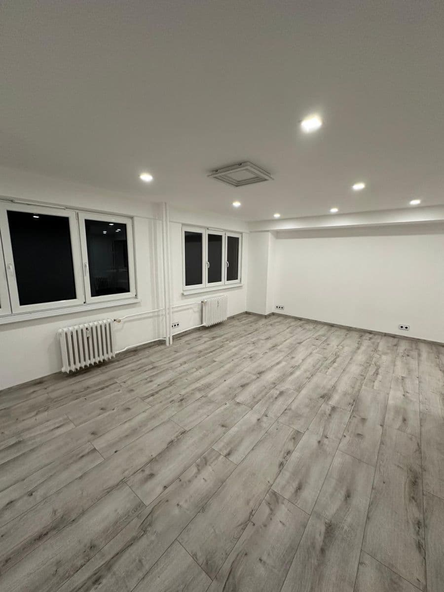 Pronájem bytu 2+kk 54 m², Vršovců, Ostrava, Moravskoslezský kraj Pronájem bytu 2+kk 54 m², Vršovců, Ostrava, Moravskoslezský kraj