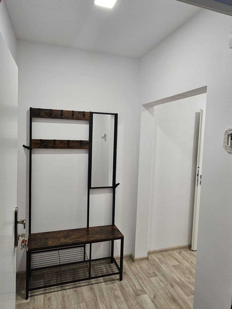 Pronájem bytu 1+1 50 m², Stará cesta, Vsetín, Zlínský kraj Pronájem bytu 1+1 50 m², Stará cesta, Vsetín, Zlínský kraj