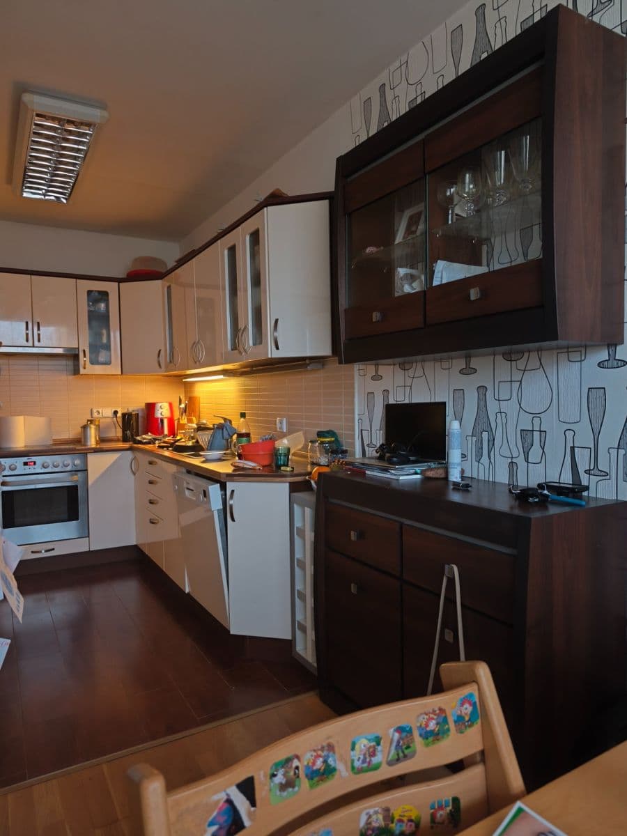 Pronájem bytu 3+1 82 m², Ciolkovského, Praha, Praha Pronájem bytu 3+1 82 m², Ciolkovského, Praha, Praha