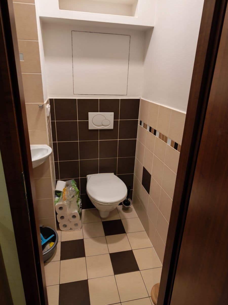 Pronájem bytu 3+1 82 m², Ciolkovského, Praha, Praha Pronájem bytu 3+1 82 m², Ciolkovského, Praha, Praha