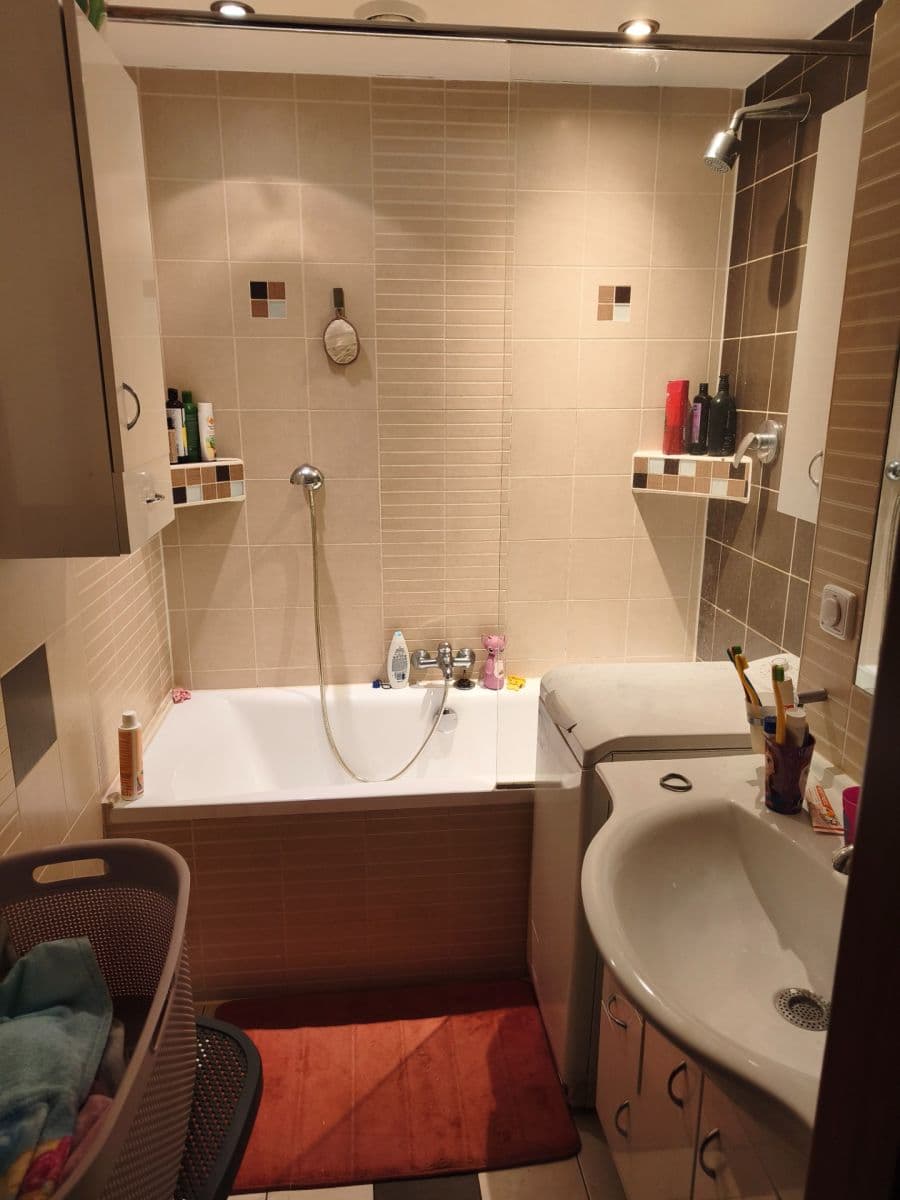 Pronájem bytu 3+1 82 m², Ciolkovského, Praha, Praha Pronájem bytu 3+1 82 m², Ciolkovského, Praha, Praha