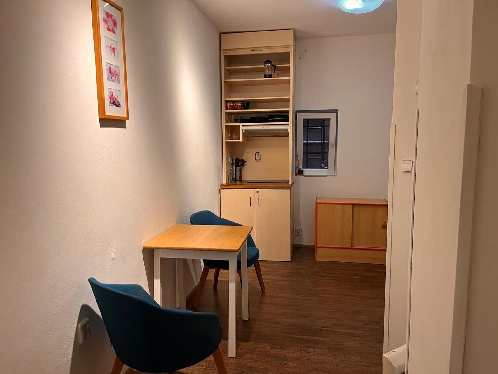 Pronájem nebytového prostoru 25 m², Na Hutích, Praha, Praha Pronájem nebytového prostoru 25 m², Na Hutích, Praha, Praha