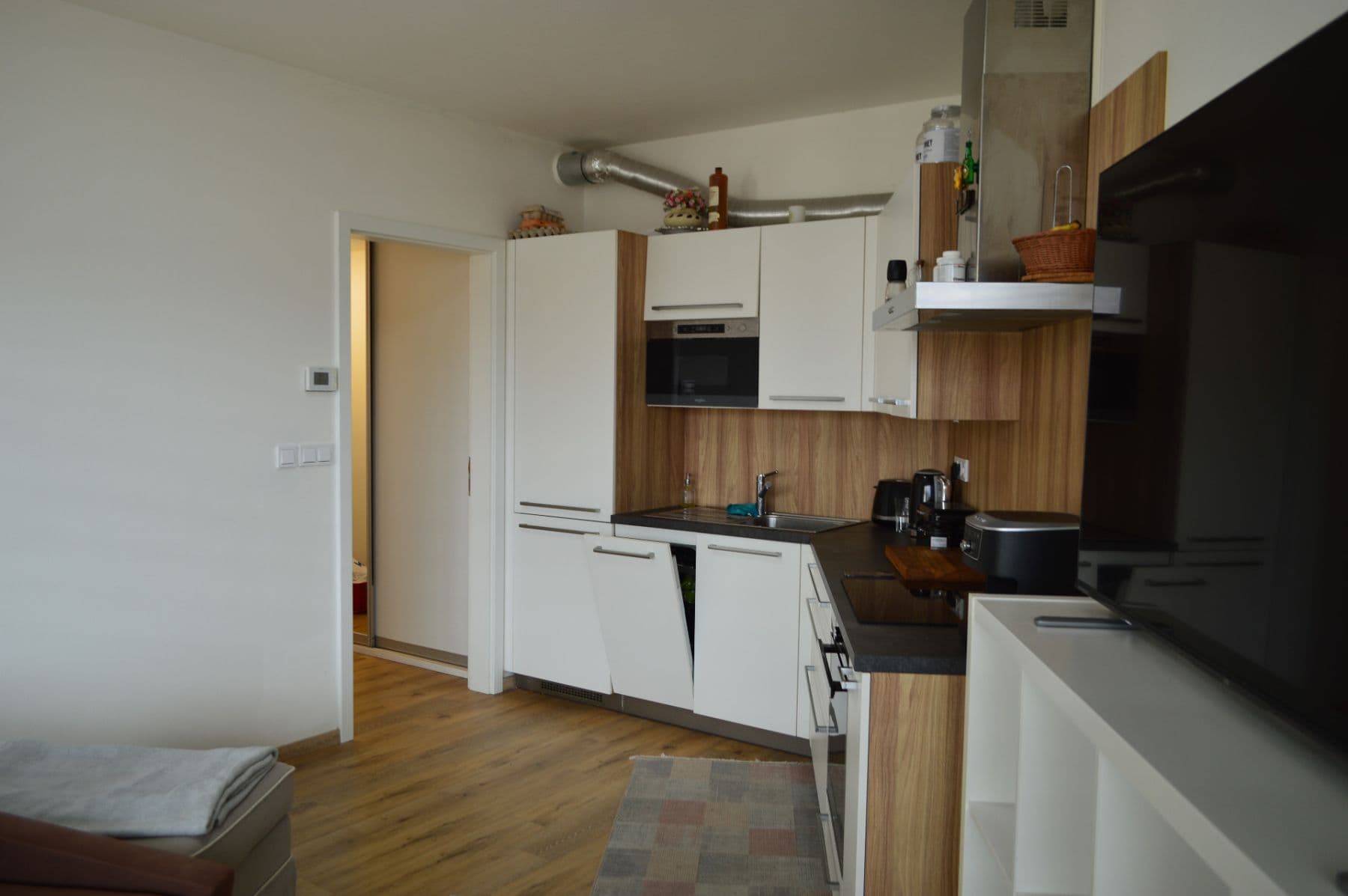 Pronájem bytu 1+kk 45 m², Podveská, Brno, Jihomoravský kraj Pronájem bytu 1+kk 45 m², Podveská, Brno, Jihomoravský kraj
