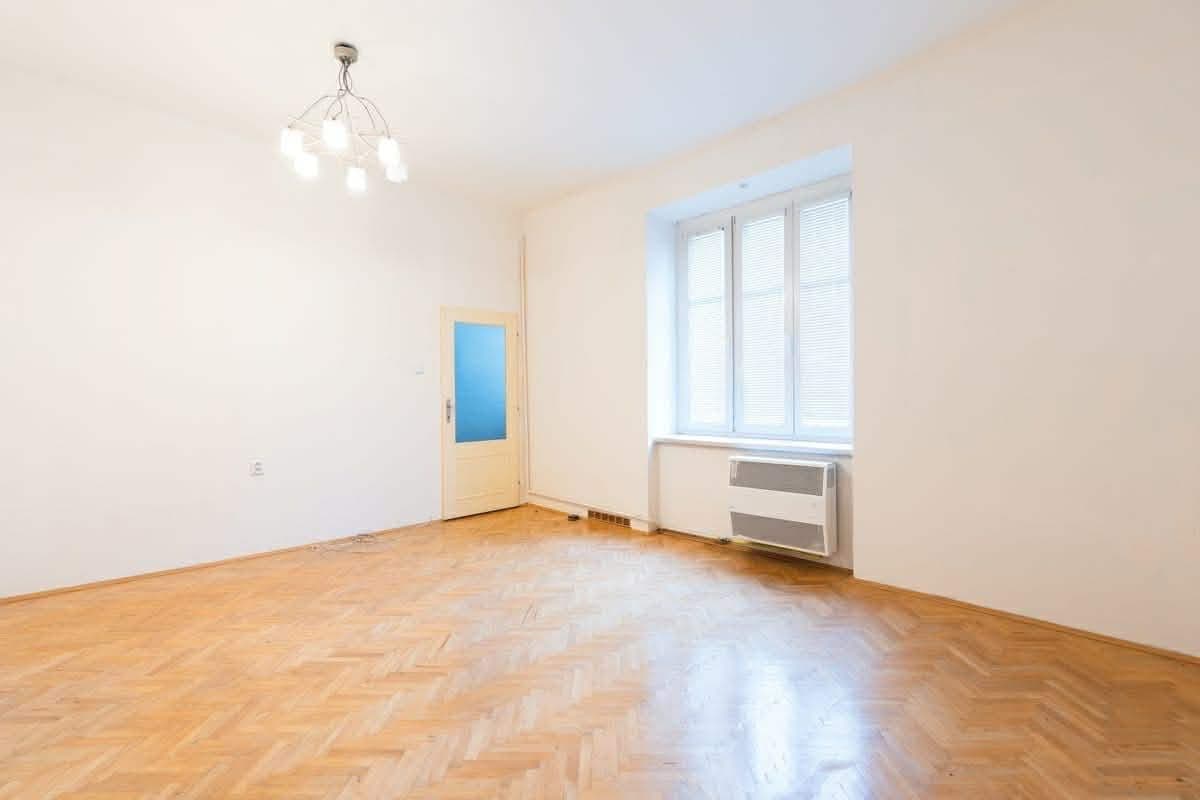 Pronájem bytu 1+1 38 m², Divišova, Olomouc, Olomoucký kraj Pronájem bytu 1+1 38 m², Divišova, Olomouc, Olomoucký kraj
