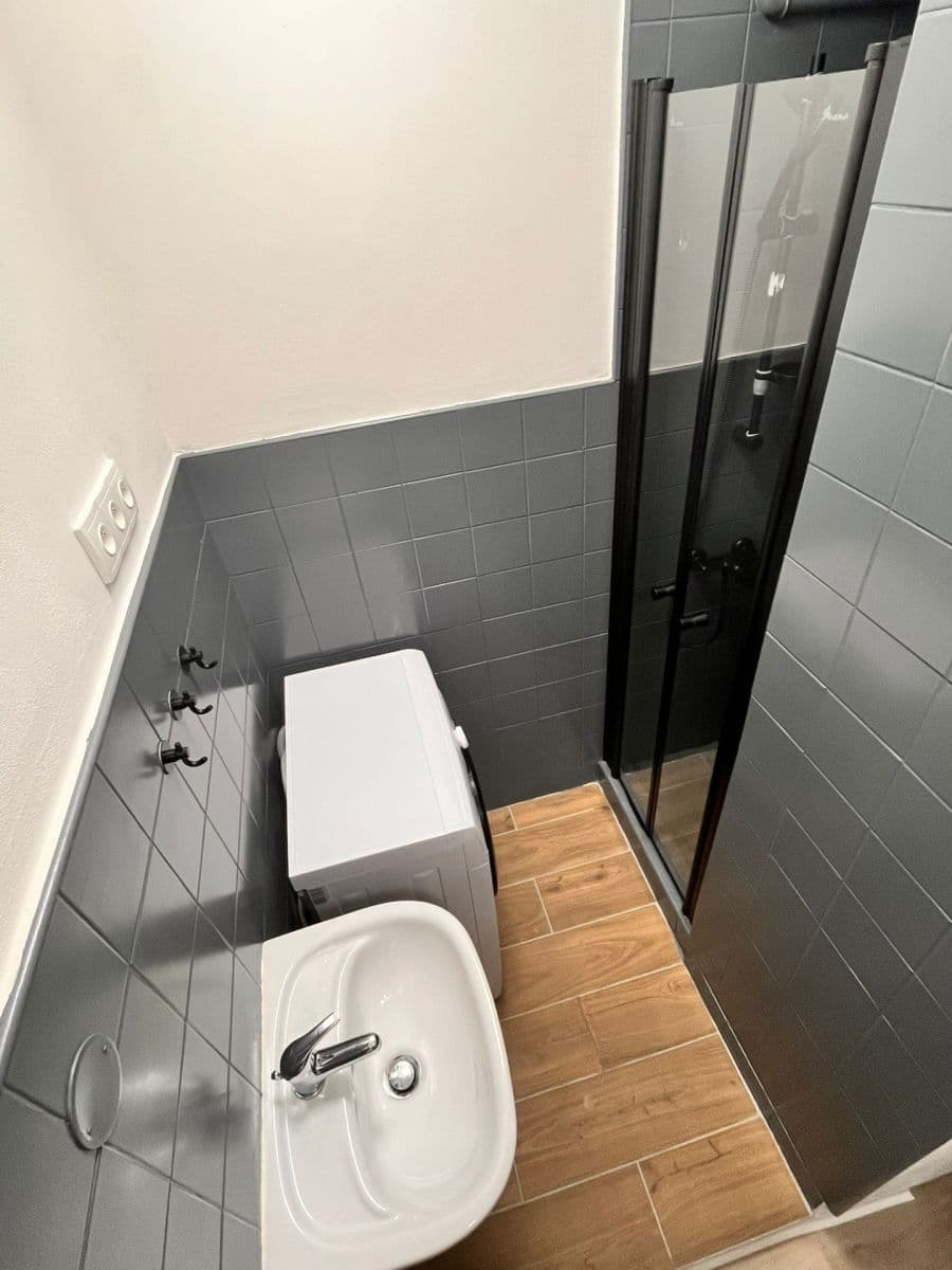 Pronájem bytu 1+1 37 m², Jičínská, Mladá Boleslav, Středočeský kraj Pronájem bytu 1+1 37 m², Jičínská, Mladá Boleslav, Středočeský kraj