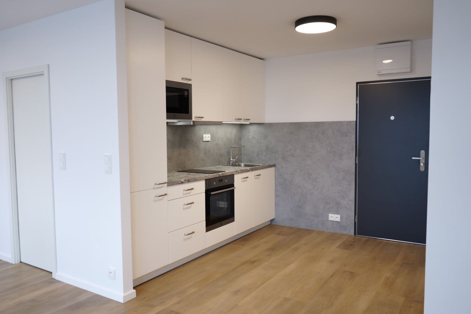 Pronájem bytu 1+kk 33 m², Zálesí, Praha, Praha Pronájem bytu 1+kk 33 m², Zálesí, Praha, Praha