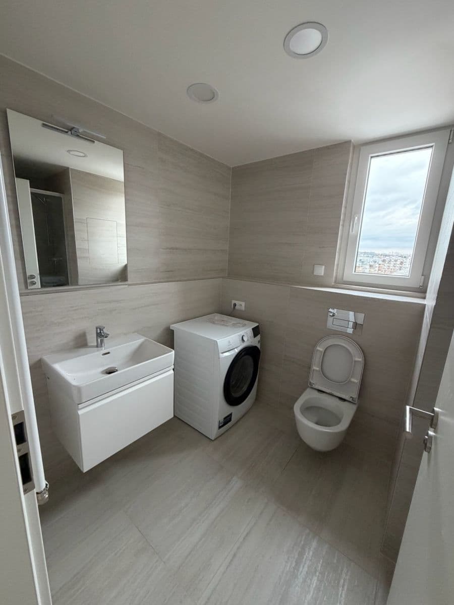 Pronájem bytu 1+kk 32 m², Bukačova, Praha, Praha Pronájem bytu 1+kk 32 m², Bukačova, Praha, Praha