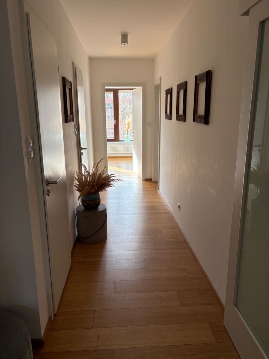 Prodej bytu 3+kk 86 m², Nademlejnská, Praha, Praha Prodej bytu 3+kk 86 m², Nademlejnská, Praha, Praha