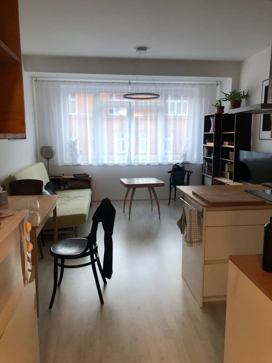 Pronájem bytu 2+kk 50 m², Přadlácká, Brno, Jihomoravský kraj Pronájem bytu 2+kk 50 m², Přadlácká, Brno, Jihomoravský kraj