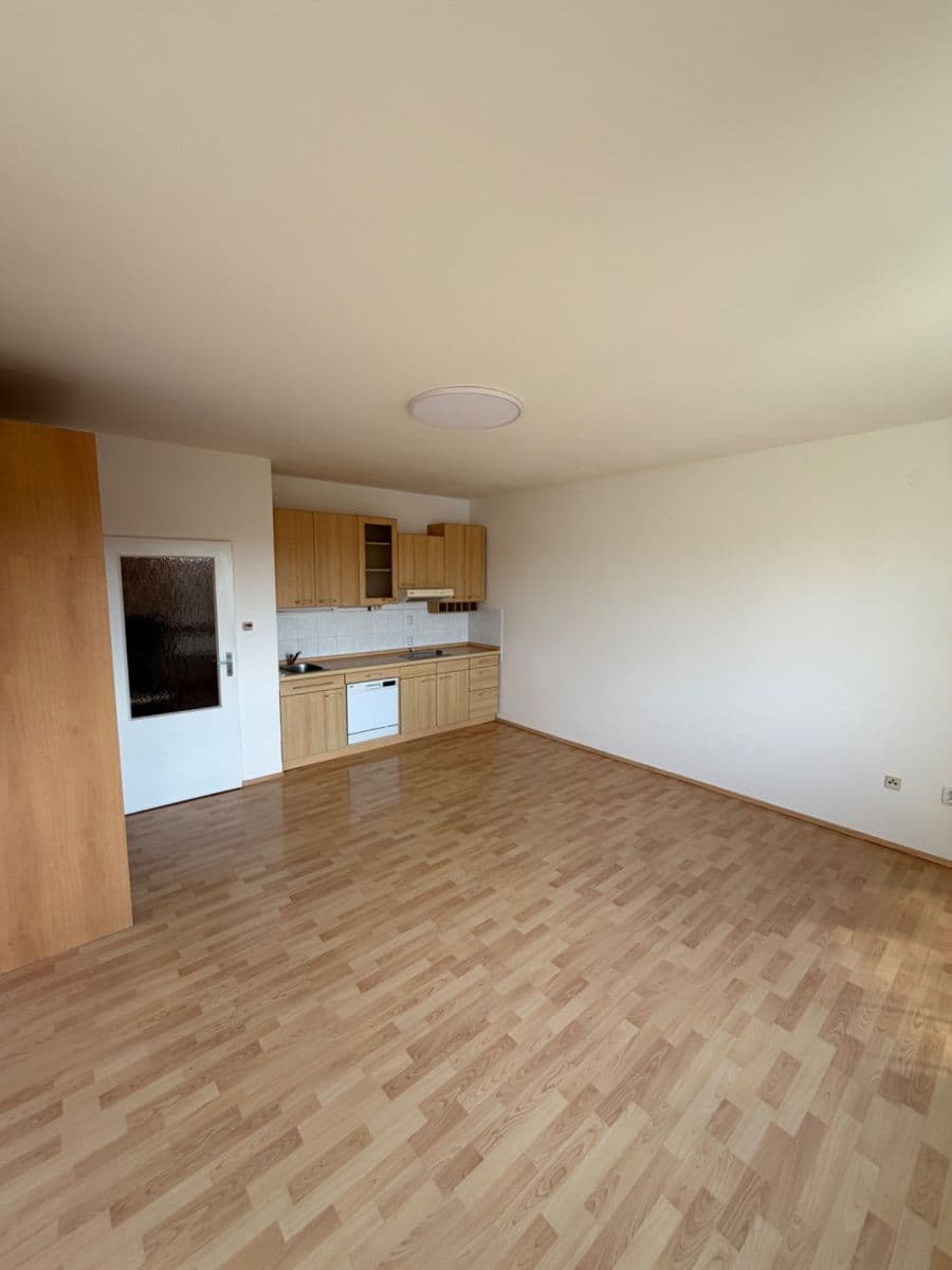 Pronájem bytu 1+kk 31 m², Zimní, Hostivice, Středočeský kraj Pronájem bytu 1+kk 31 m², Zimní, Hostivice, Středočeský kraj