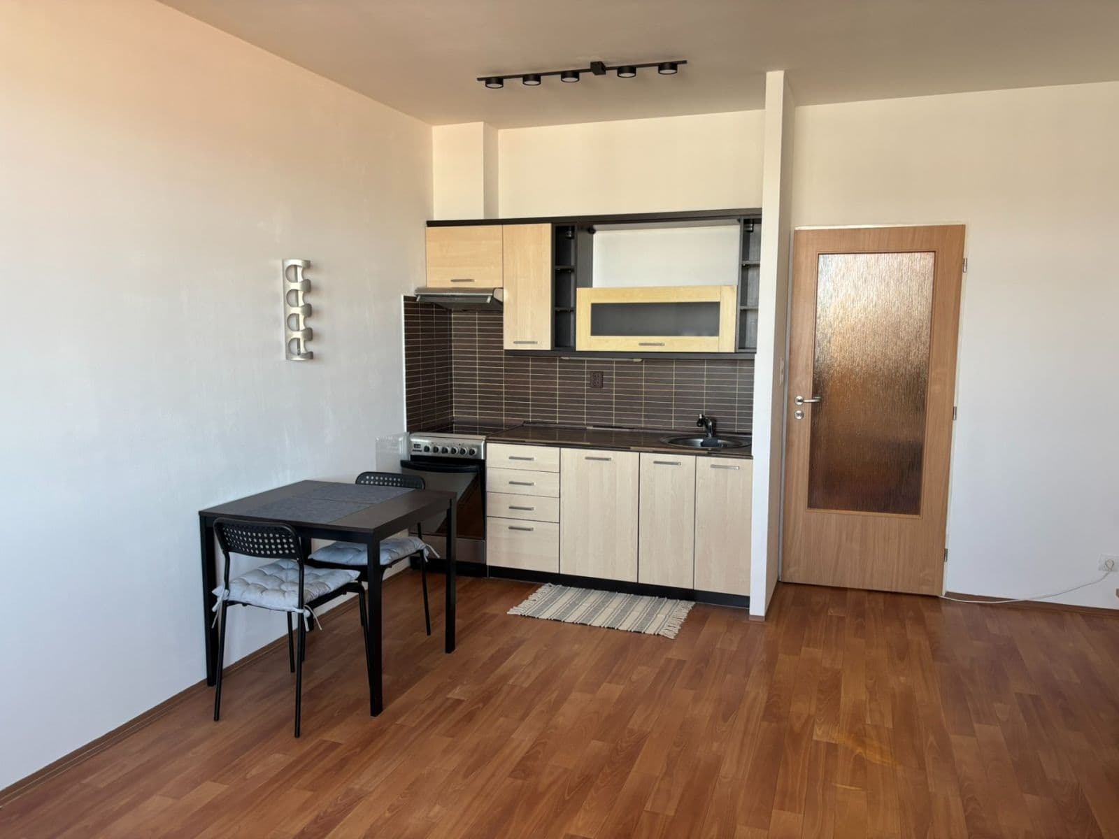 Pronájem bytu 1+kk 38 m², Podkovářská, Praha, Praha Pronájem bytu 1+kk 38 m², Podkovářská, Praha, Praha