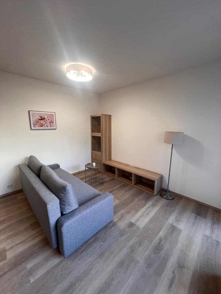 Pronájem bytu 2+kk 50 m², Hodkovická, Praha, Praha Pronájem bytu 2+kk 50 m², Hodkovická, Praha, Praha
