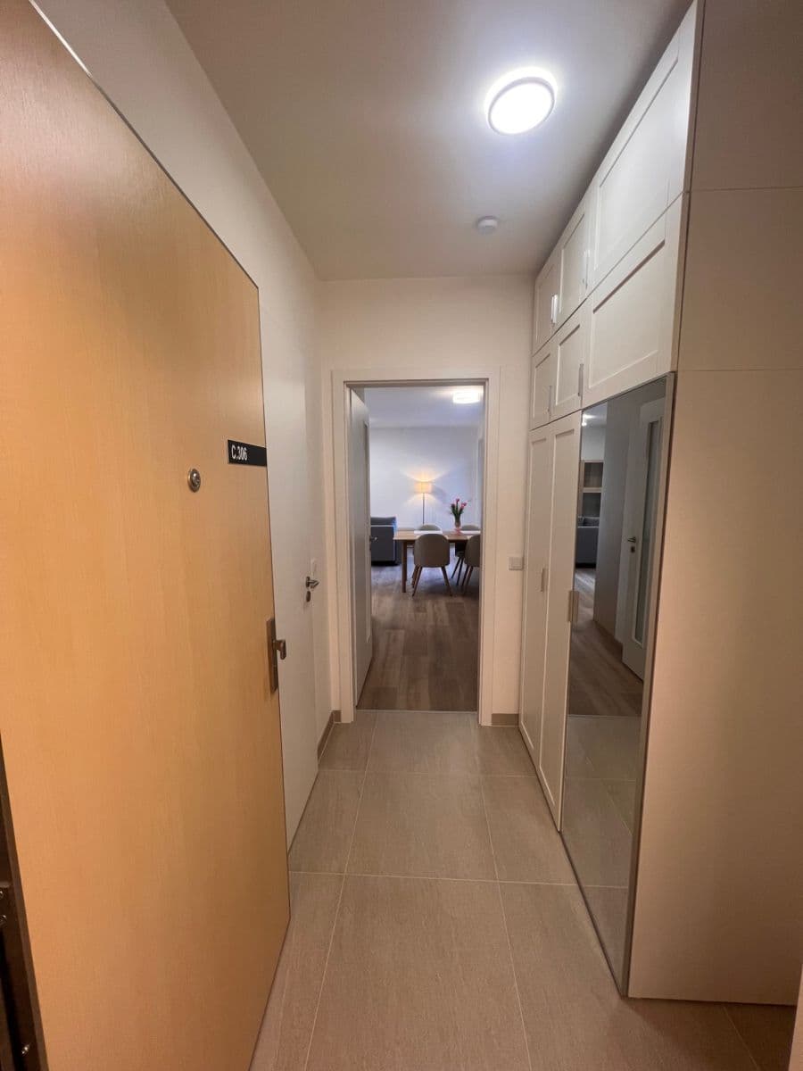 Pronájem bytu 2+kk 50 m², Hodkovická, Praha, Praha Pronájem bytu 2+kk 50 m², Hodkovická, Praha, Praha
