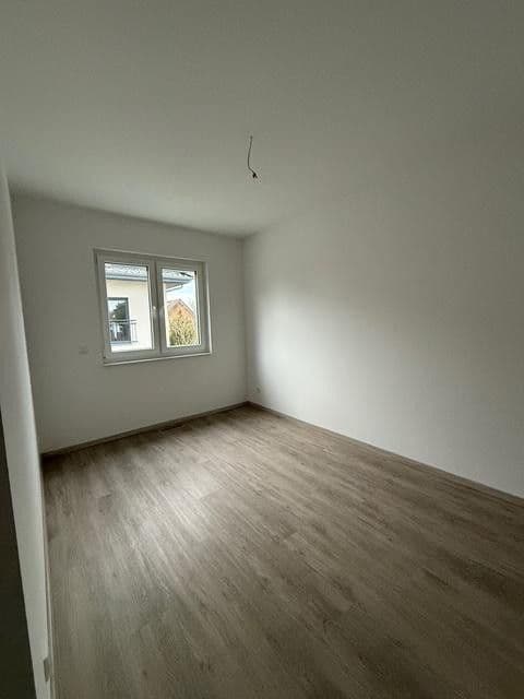 Prodej bytu 3+1 83 m², Bremer Str 53, Berlin, Berlín Prodej bytu 3+1 83 m², Bremer Str 53, Berlin, Berlín