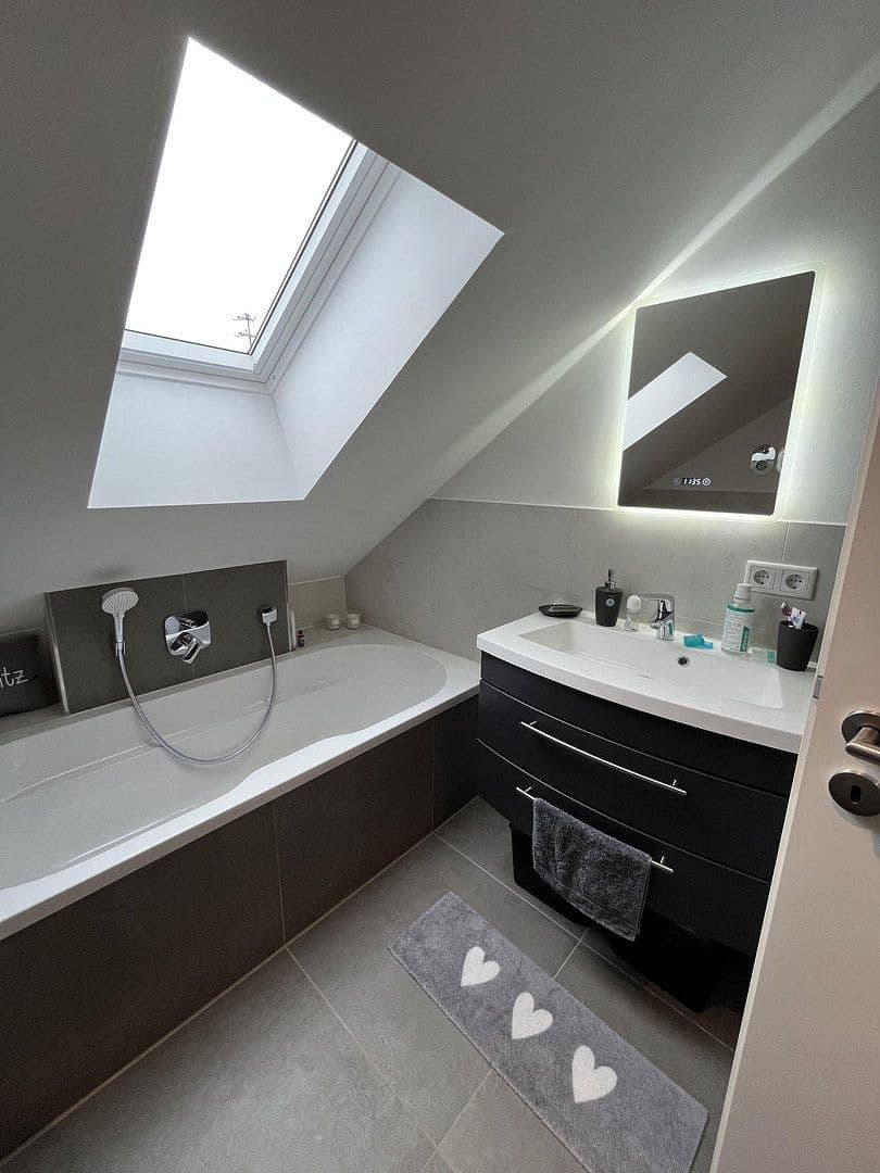 Prodej bytu 2+1 40 m², Bühlbergstraße 30, Giengen an der Brenz, Bádensko-Württembersko Prodej bytu 2+1 40 m², Bühlbergstraße 30, Giengen an der Brenz, Bádensko-Württembersko