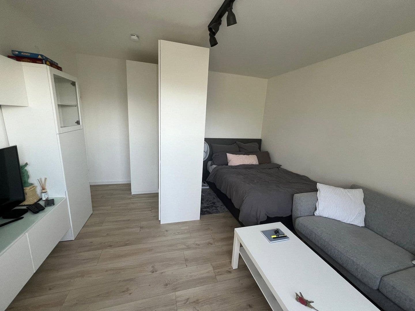 Pronájem bytu 1+1 26 m², Meerbusch, Severní Porýní-Vestfálsko Pronájem bytu 1+1 26 m², Meerbusch, Severní Porýní-Vestfálsko