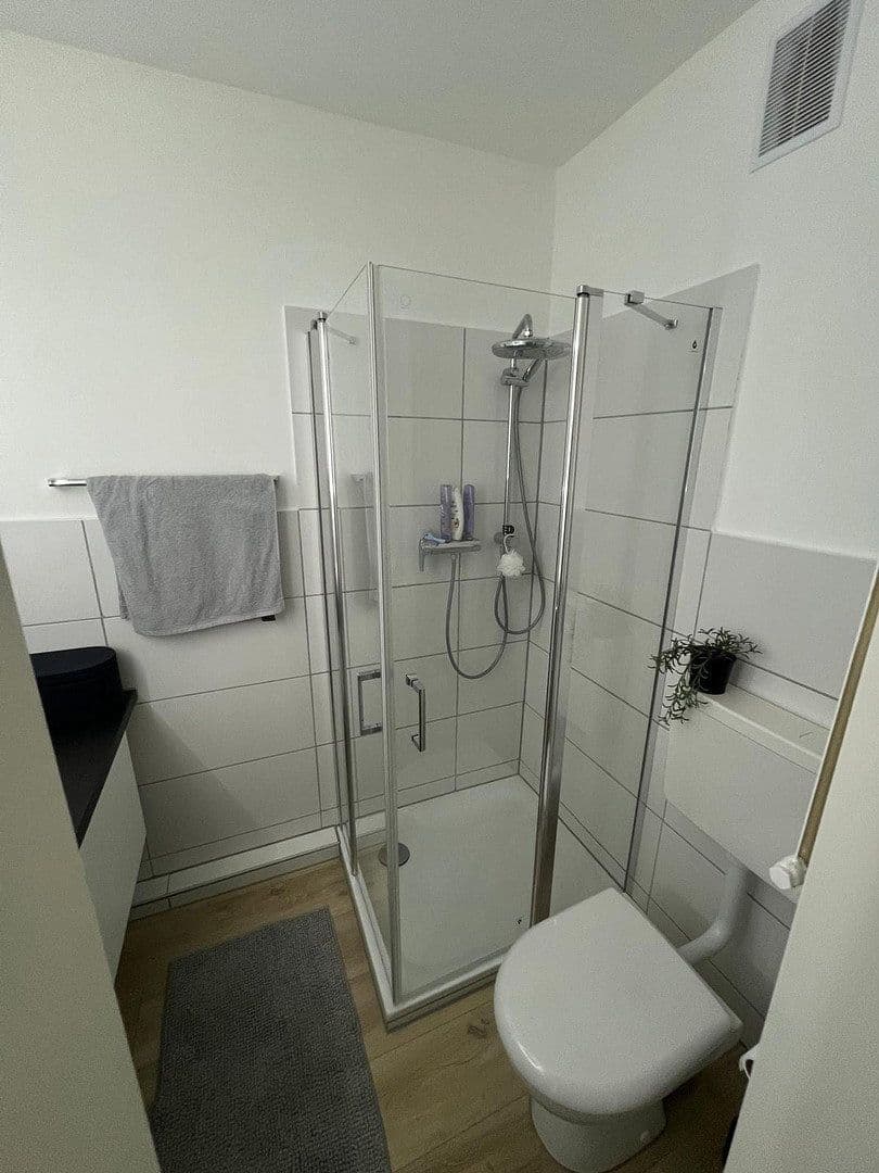 Pronájem bytu 1+1 26 m², Meerbusch, Severní Porýní-Vestfálsko Pronájem bytu 1+1 26 m², Meerbusch, Severní Porýní-Vestfálsko