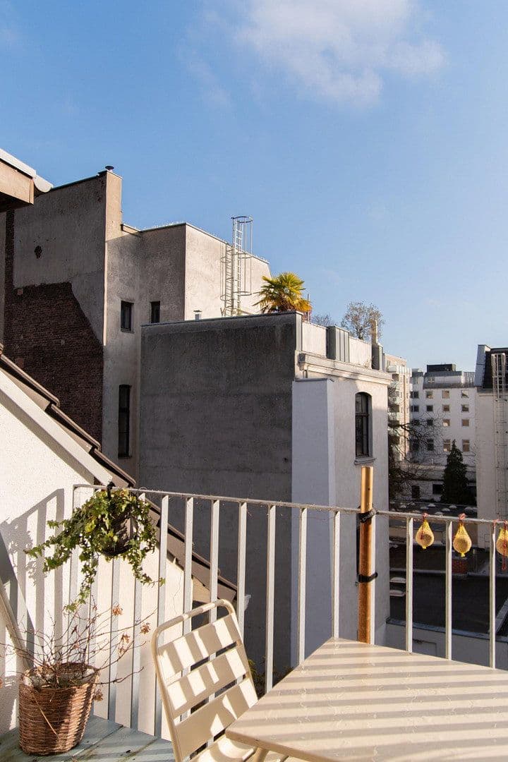 Prodej bytu 4+1 80 m², Köln, Severní Porýní-Vestfálsko Prodej bytu 4+1 80 m², Köln, Severní Porýní-Vestfálsko