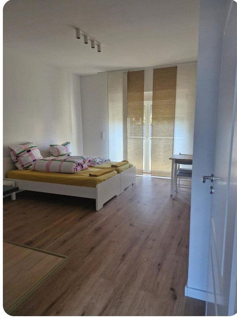 Pronájem bytu 1+1 40 m², Adolph-Kolping-Str. 32, Köln, Severní Porýní-Vestfálsko Pronájem bytu 1+1 40 m², Adolph-Kolping-Str. 32, Köln, Severní Porýní-Vestfálsko