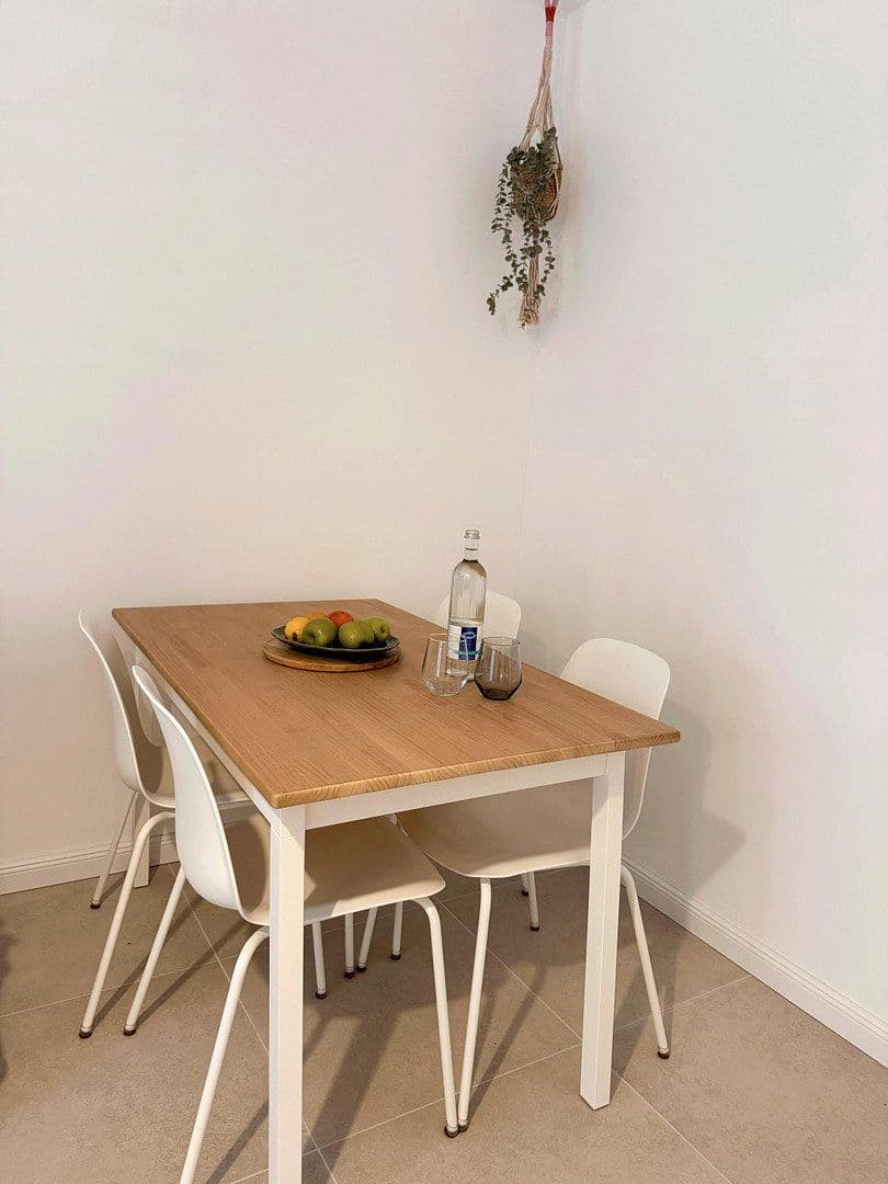 Pronájem bytu 2+1 55 m², Berlin, Berlín Pronájem bytu 2+1 55 m², Berlin, Berlín