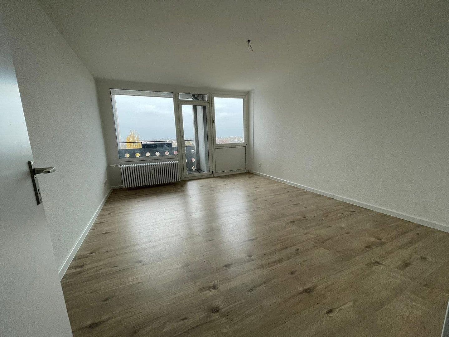 Pronájem bytu 1+1 30 m², Wattenscheider Straße 2, Düsseldorf, Severní Porýní-Vestfálsko Pronájem bytu 1+1 30 m², Wattenscheider Straße 2, Düsseldorf, Severní Porýní-Vestfálsko