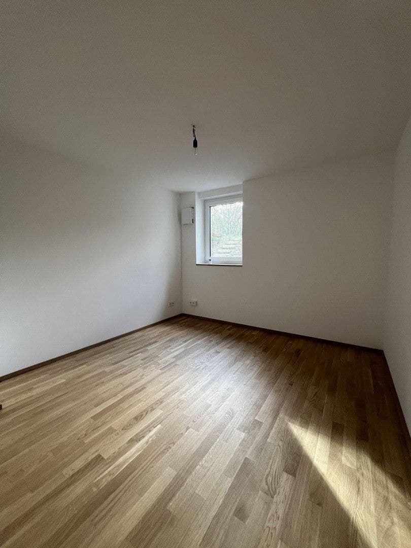 Pronájem bytu 6+1 142 m², Sülldorfer Landstraße 8a, Hamburg, Hamburg Pronájem bytu 6+1 142 m², Sülldorfer Landstraße 8a, Hamburg, Hamburg