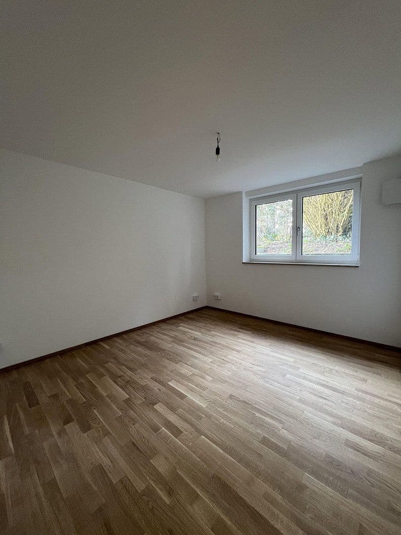 Pronájem bytu 6+1 142 m², Sülldorfer Landstraße 8a, Hamburg, Hamburg Pronájem bytu 6+1 142 m², Sülldorfer Landstraße 8a, Hamburg, Hamburg