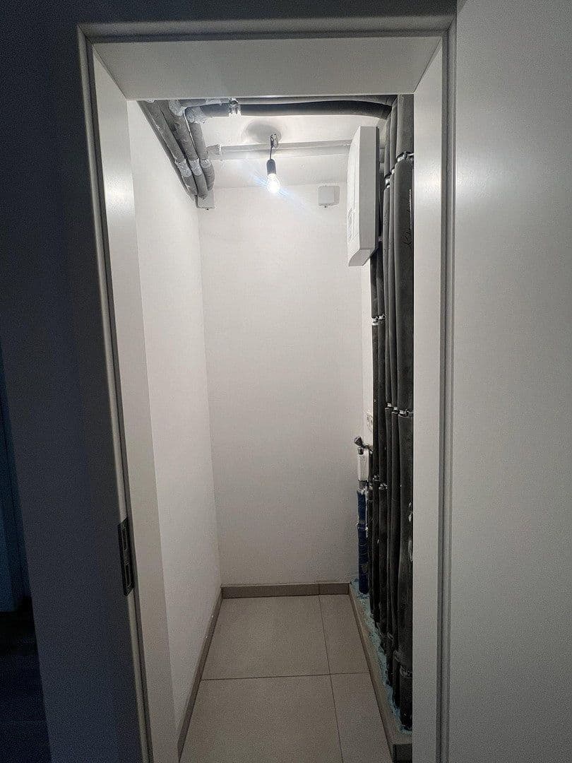 Pronájem bytu 6+1 142 m², Sülldorfer Landstraße 8a, Hamburg, Hamburg Pronájem bytu 6+1 142 m², Sülldorfer Landstraße 8a, Hamburg, Hamburg