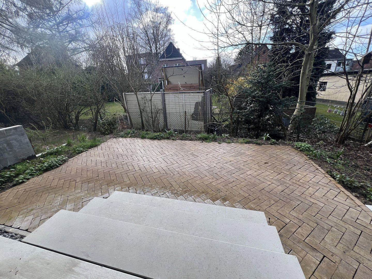 Pronájem bytu 6+1 142 m², Sülldorfer Landstraße 8a, Hamburg, Hamburg Pronájem bytu 6+1 142 m², Sülldorfer Landstraße 8a, Hamburg, Hamburg