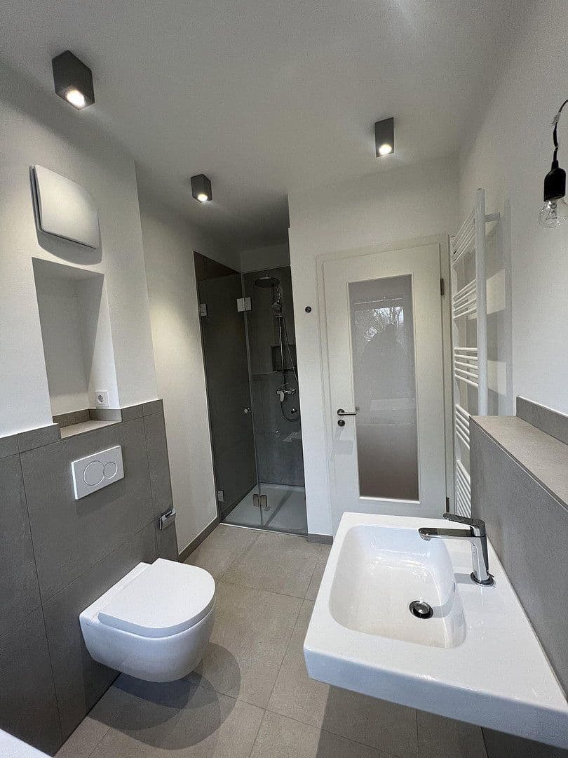 Pronájem bytu 6+1 142 m², Sülldorfer Landstraße 8a, Hamburg, Hamburg Pronájem bytu 6+1 142 m², Sülldorfer Landstraße 8a, Hamburg, Hamburg