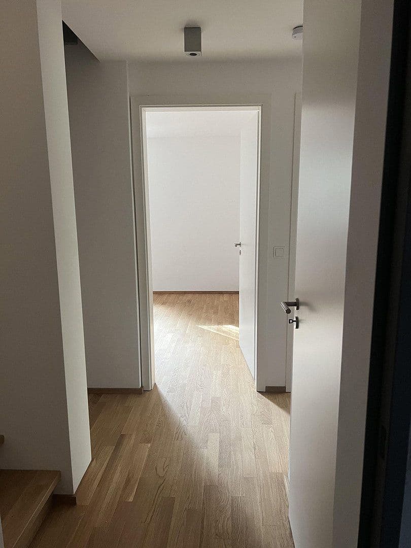 Pronájem bytu 6+1 142 m², Sülldorfer Landstraße 8a, Hamburg, Hamburg Pronájem bytu 6+1 142 m², Sülldorfer Landstraße 8a, Hamburg, Hamburg