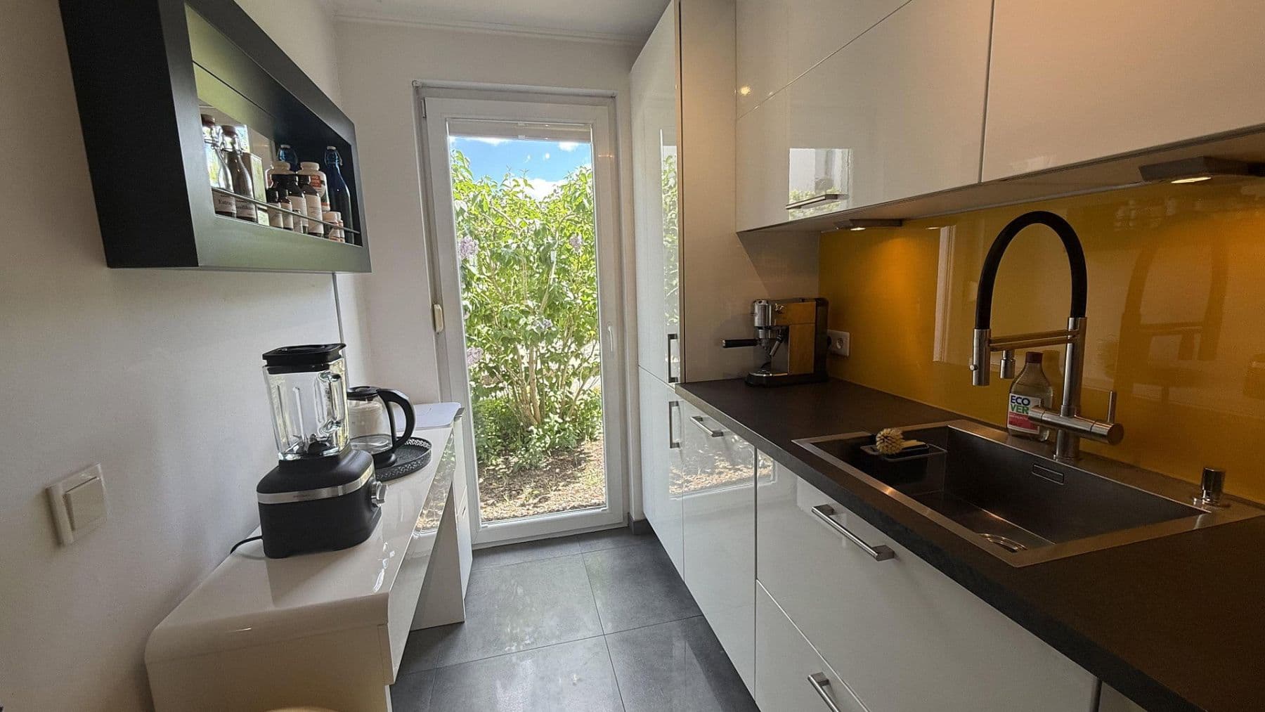 Pronájem bytu 3+1 77 m², Hamburg, Hamburg Pronájem bytu 3+1 77 m², Hamburg, Hamburg