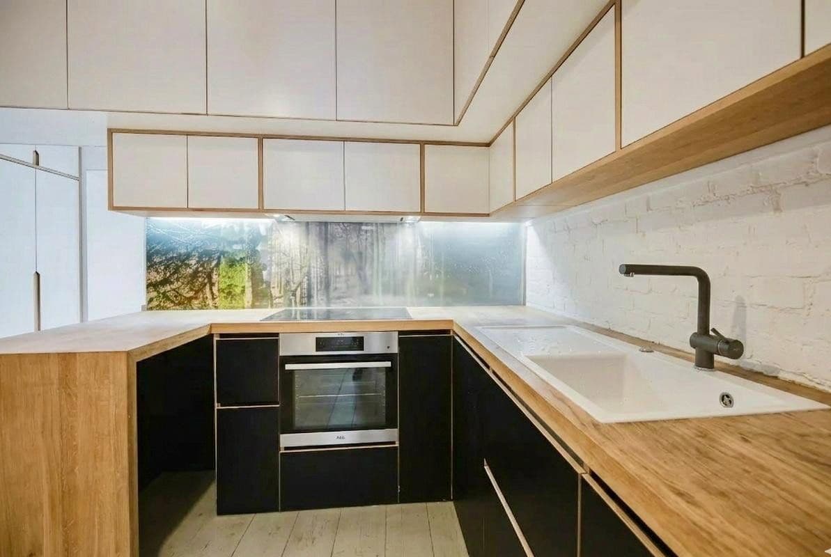 Prodej bytu 4+1 80 m², Berlin, Berlín Prodej bytu 4+1 80 m², Berlin, Berlín