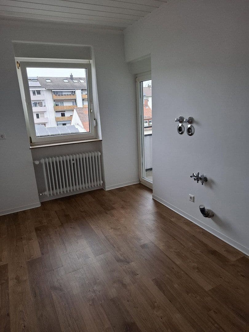 Pronájem bytu 2+1 57 m², Karlsruhe, Bádensko-Württembersko Pronájem bytu 2+1 57 m², Karlsruhe, Bádensko-Württembersko