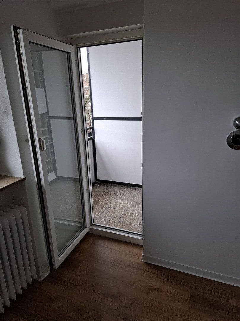 Pronájem bytu 2+1 57 m², Karlsruhe, Bádensko-Württembersko Pronájem bytu 2+1 57 m², Karlsruhe, Bádensko-Württembersko