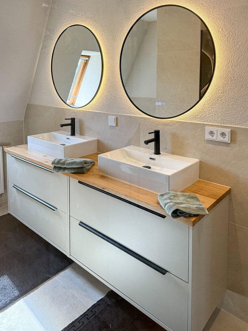 Pronájem bytu 3+1 89 m², Walther-Rathenau-Straße 28a, Cvikov, Sasko Pronájem bytu 3+1 89 m², Walther-Rathenau-Straße 28a, Cvikov, Sasko