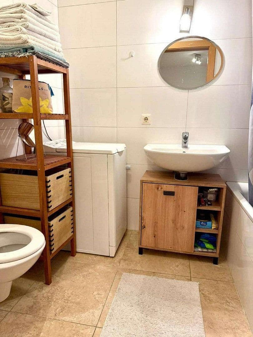 Pronájem bytu 2+1 37 m², Anzengruberstraße 1, Innsbruck, Tyrolsko Pronájem bytu 2+1 37 m², Anzengruberstraße 1, Innsbruck, Tyrolsko