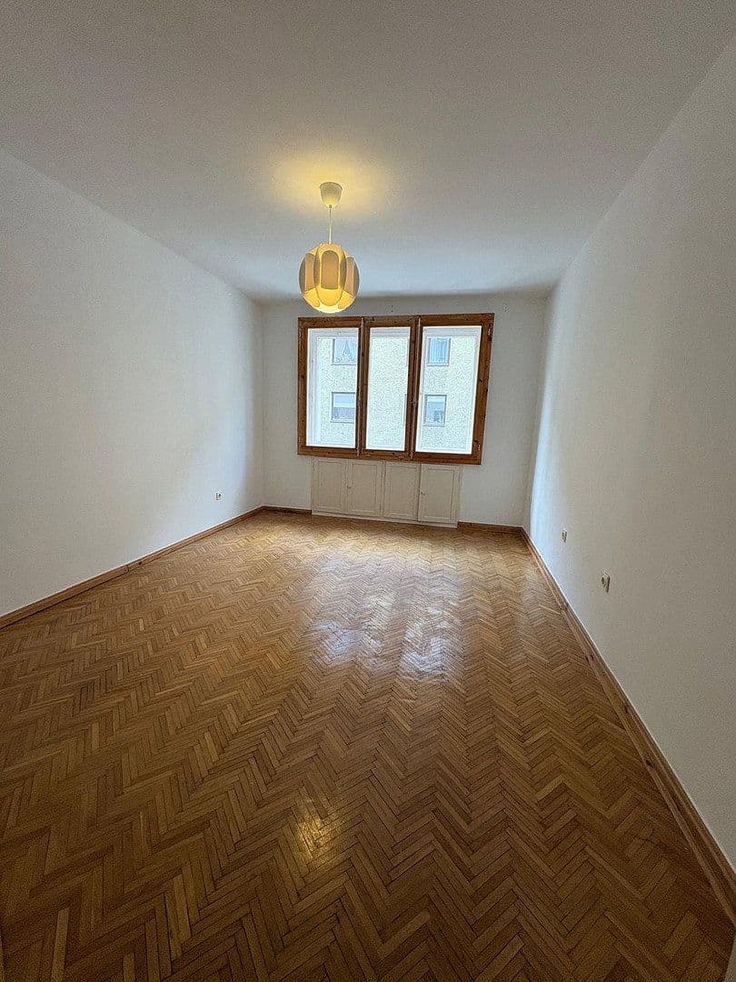 Pronájem bytu 2+1 60 m², Linenstraße 42, Düsseldorf, Severní Porýní-Vestfálsko Pronájem bytu 2+1 60 m², Linenstraße 42, Düsseldorf, Severní Porýní-Vestfálsko