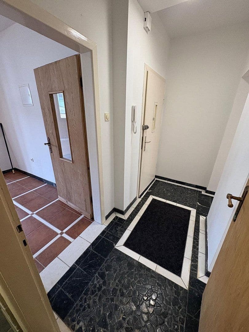 Pronájem bytu 2+1 60 m², Linenstraße 42, Düsseldorf, Severní Porýní-Vestfálsko Pronájem bytu 2+1 60 m², Linenstraße 42, Düsseldorf, Severní Porýní-Vestfálsko