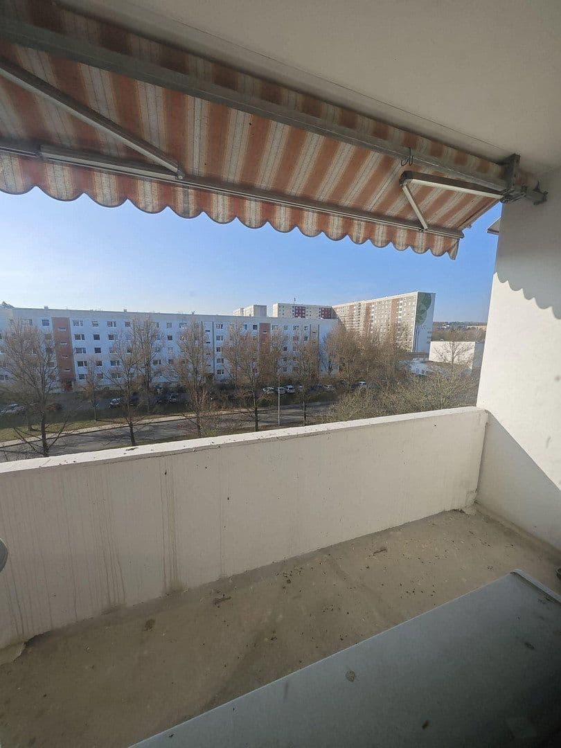 Pronájem bytu 2+1 55 m², Karl Matthes Str. 13, Gera, Durynsko Pronájem bytu 2+1 55 m², Karl Matthes Str. 13, Gera, Durynsko