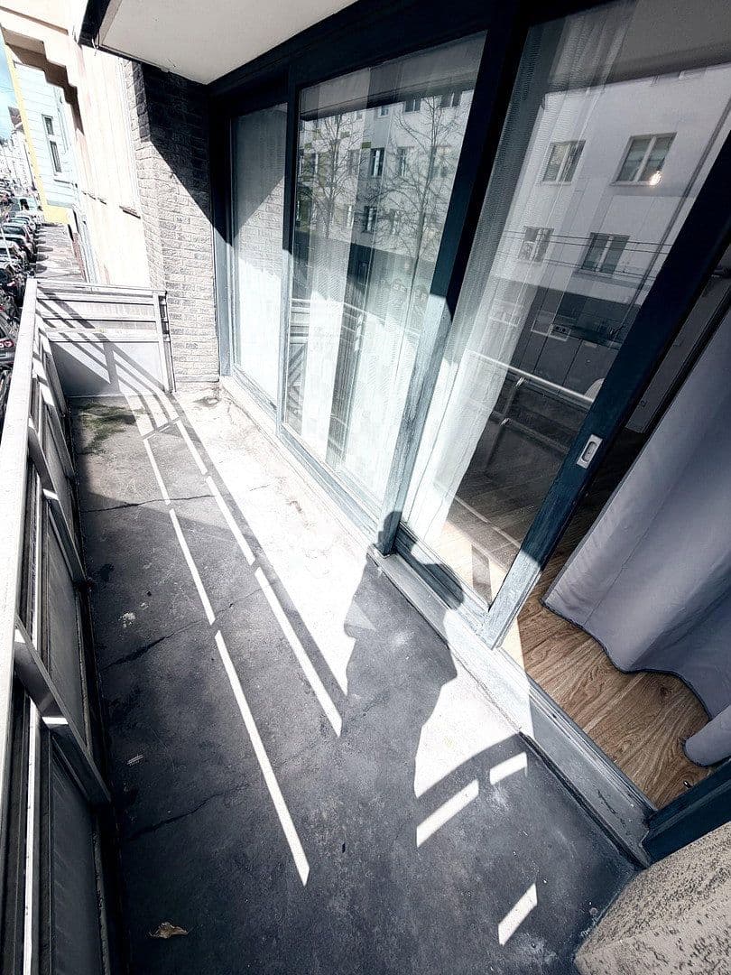 Pronájem bytu 1+1 34 m², Gladbacher Str. 15, Düsseldorf, Severní Porýní-Vestfálsko Pronájem bytu 1+1 34 m², Gladbacher Str. 15, Düsseldorf, Severní Porýní-Vestfálsko