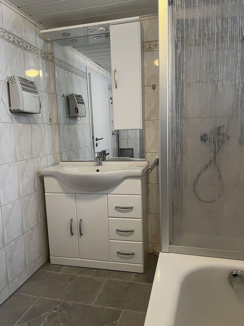 Prodej domu 200 m², pozemek 450 m², Ammerndorf, Bavorsko Prodej domu 200 m², pozemek 450 m², Ammerndorf, Bavorsko