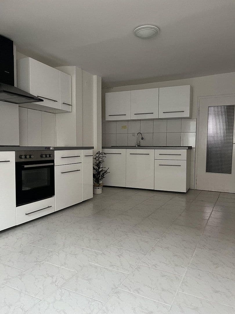 Prodej domu 200 m², pozemek 450 m², Ammerndorf, Bavorsko Prodej domu 200 m², pozemek 450 m², Ammerndorf, Bavorsko