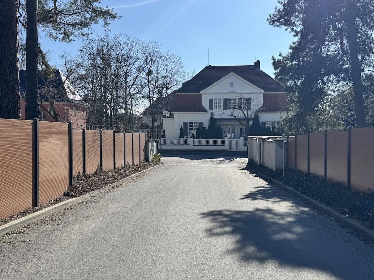 Prodej bytu 3+1 135 m², Heideparkstraße 8e, Dresden, Sasko Prodej bytu 3+1 135 m², Heideparkstraße 8e, Dresden, Sasko